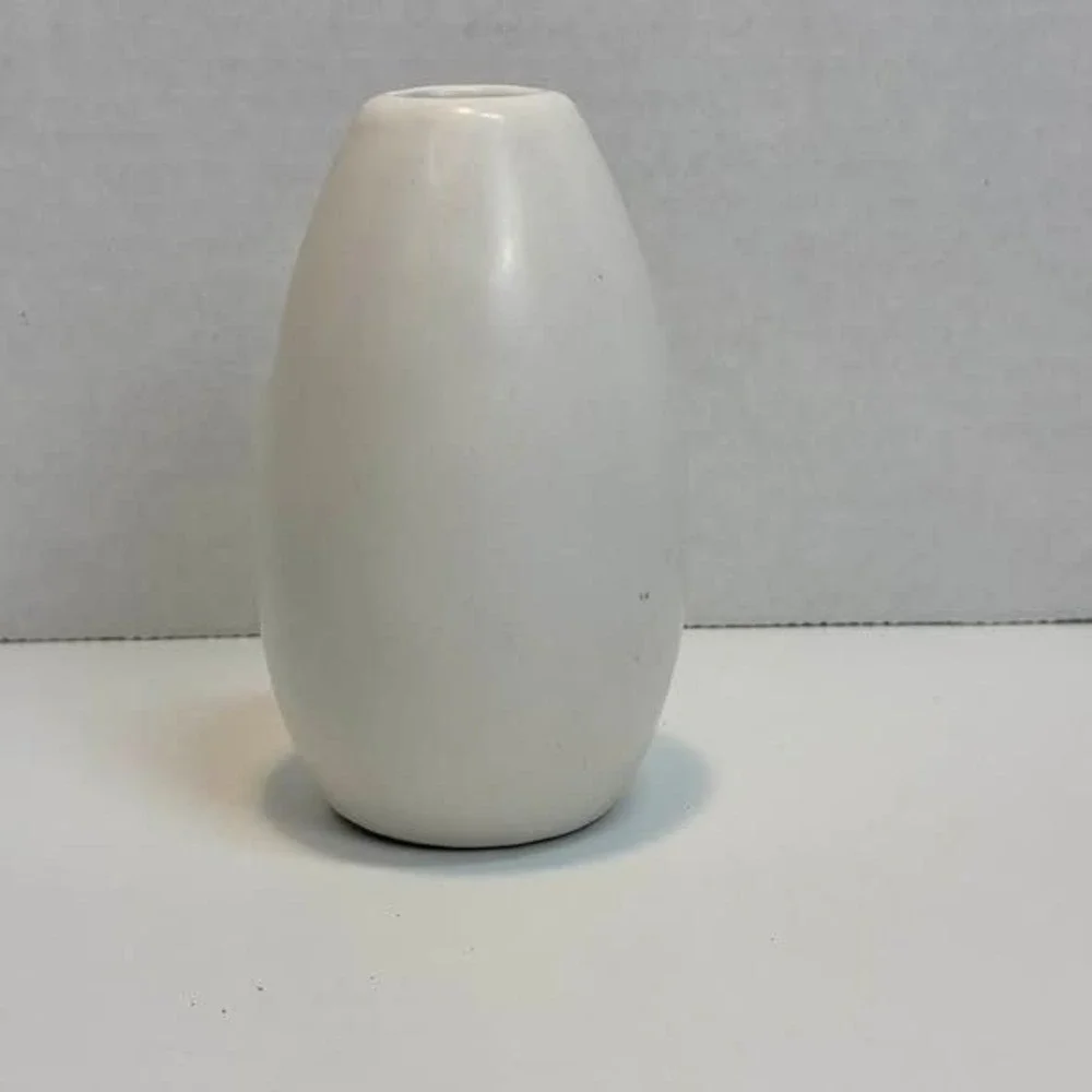 White Ceramic Skeleton Face Bud Vase Halloween Gothic‎ Spooky Goth Table Decor